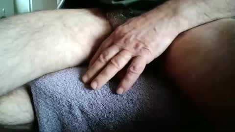 Snapshot of greenforestguy chatting on 05-19-26, 11:05 greenforestguy online show from 05-19-26, 11:05