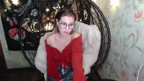 Snapshot of greenwitch9 chatting on 09-24-25, 11:35 Lina online show from 09-24-25, 11:35