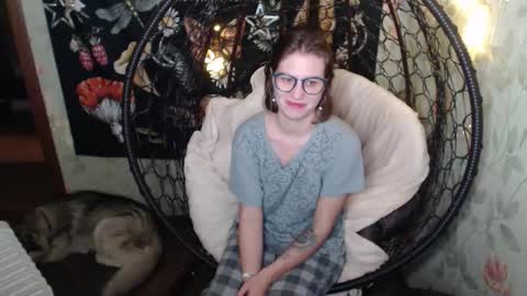 Snapshot of greenwitch9 chatting on 11-15-25, 07:27 Lina online show from 11-15-25, 07:27