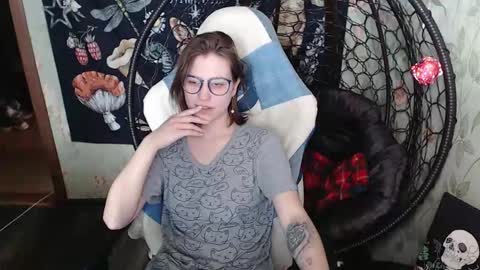 Snapshot of greenwitch9 chatting on 03-20-26, 09:36 Lina online show from 03-20-26, 09:36