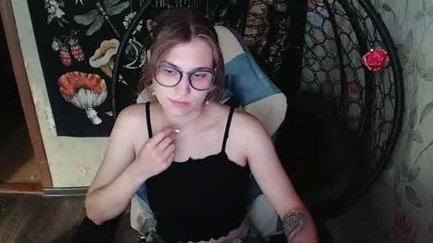 Lina online show from 07-07-26, 10:52