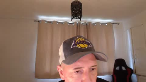 Snapshot of gregglow chatting on 06-21-26, 05:26 gregglow online show from 06-21-26, 05:26