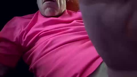 Snapshot of greggrr chatting on 10-13-25, 01:38 first time doing this online show from 10-13-25, 01:38