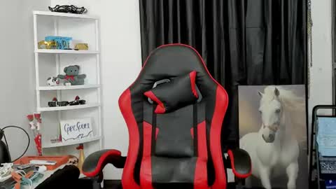 Snapshot of gregoriiandmax chatting on 06-27-26, 04:45 Gregori online show from 06-27-26, 04:45