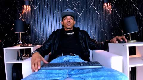 GregorySforza online show from 01-13-26, 07:41