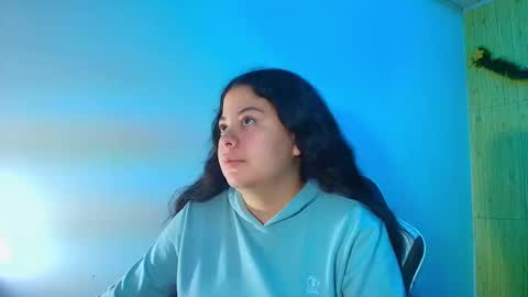 Snapshot of greiccy_20 chatting on 12-18-25, 03:56 GREICCY online show from 12-18-25, 03:56