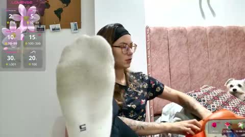 Snapshot of greta_miss chatting on 02-01-26, 02:10 Emmy online show from 02-01-26, 02:10