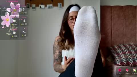 Snapshot of greta_miss chatting on 02-07-26, 06:00 Emmy online show from 02-07-26, 06:00