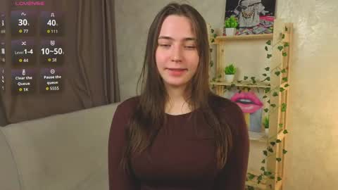 Snapshot of gretalinelle chatting on 05-09-26, 04:45 Cutie Ellie online show from 05-09-26, 04:45