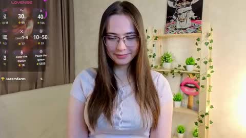 Snapshot of gretalinelle chatting on 05-23-26, 05:28 Cutie Ellie online show from 05-23-26, 05:28