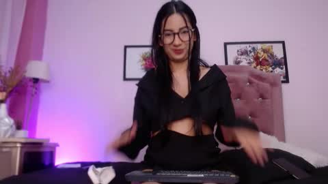 Snapshot of gretel_streit chatting on 02-12-26, 03:23 Gretel online show from 02-12-26, 03:23