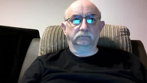 Snapshot of grey_dom chatting on 01-09-25, 05:43 Master  Sir online show from 01-09-25, 05:43