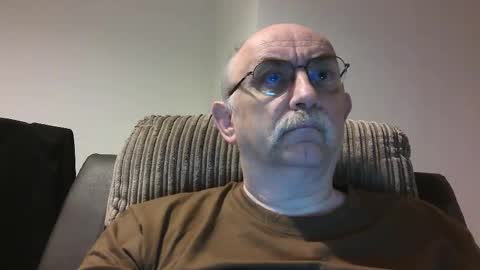 Snapshot of grey_dom chatting on 09-29-25, 08:41 Master  Sir online show from 09-29-25, 08:41