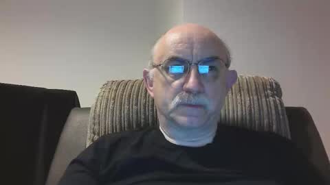 Snapshot of grey_dom chatting on 10-14-25, 10:38 Master  Sir online show from 10-14-25, 10:38