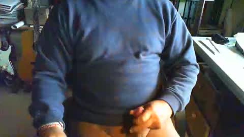 greyhounddog online show from 09-24-25, 07:55