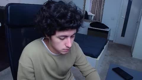 Snapshot of griffindane chatting on 02-08-26, 06:06 GriffinDane online show from 02-08-26, 06:06