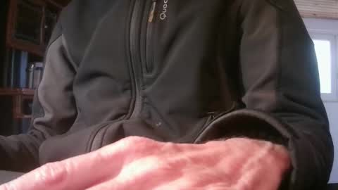 Snapshot of grimbergen123 chatting on 11-09-25, 04:05 Grim online show from 11-09-25, 04:05