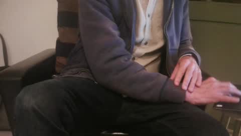 Snapshot of grimbergen123 chatting on 04-13-26, 08:03 Grim online show from 04-13-26, 08:03