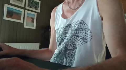 Snapshot of grimbergen123 chatting on 07-25-26, 04:26 Grim online show from 07-25-26, 04:26
