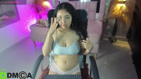    online show from 11-12-25, 09:03