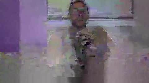 Snapshot of grnde789 chatting on 10-04-25, 04:21 grnde789 online show from 10-04-25, 04:21