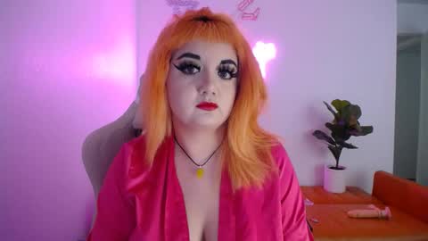 Snapshot of groovynights chatting on 03-08-25, 10:34 daphne online show from 03-08-25, 10:34