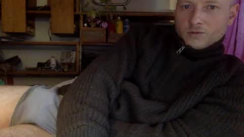 Snapshot of gruendamien chatting on 12-15-25, 01:59 gruendamien online show from 12-15-25, 01:59