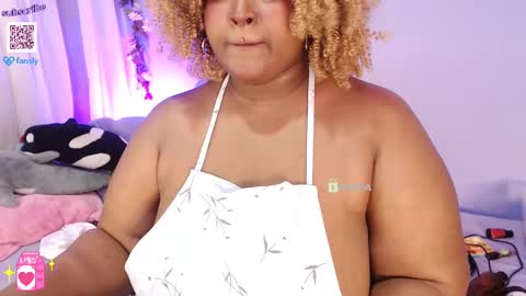 Snapshot of grumosa_velvet chatting on 02-22-25, 03:01 Grumosa velvet online show from 02-22-25, 03:01