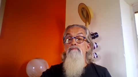 Grybear online show from 09-16-25, 12:17