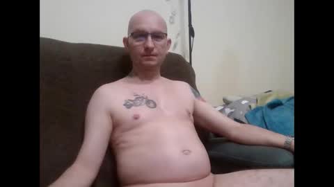 Snapshot of grzegorz40 chatting on 12-21-25, 05:31 grzegorz40 online show from 12-21-25, 05:31