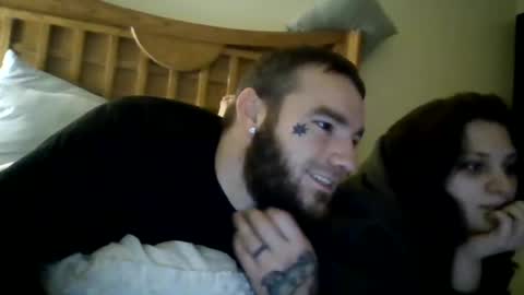 gsloueez online show from 01-04-25, 01:21