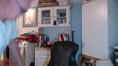 Snapshot of gspotlover1 chatting on 06-12-26, 08:57 Horny Daddy online show from 06-12-26, 08:57