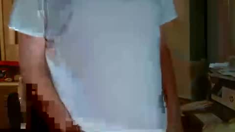 Snapshot of gspotlover1 chatting on 07-26-26, 12:01 Horny Daddy online show from 07-26-26, 12:01