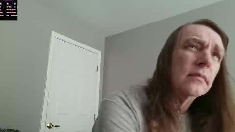 Snapshot of gt401969 chatting on 06-03-26, 02:33 Ken online show from 06-03-26, 02:33