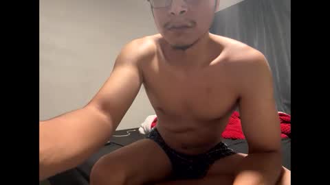 Snapshot of gtrap233 chatting on 11-21-25, 06:23 gtrap233 online show from 11-21-25, 06:23