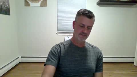 Snapshot of gudguy2025 chatting on 10-04-25, 12:52 gudguy2025 online show from 10-04-25, 12:52