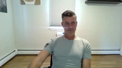 Snapshot of gudguy2025 chatting on 11-10-25, 02:16 gudguy2025 online show from 11-10-25, 02:16