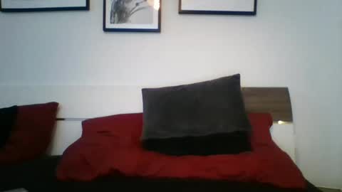 Snapshot of guerillatequilla chatting on 12-20-24, 10:49 guerillatequilla online show from 12-20-24, 10:49