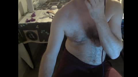 Snapshot of guess91 chatting on 10-25-25, 09:53 Guess91 online show from 10-25-25, 09:53