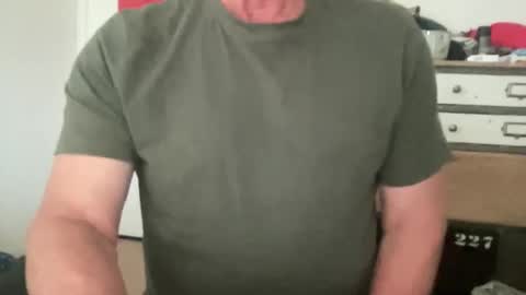 Snapshot of guesswhatigot2 chatting on 01-07-25, 03:46 guesswhatigot2 online show from 01-07-25, 03:46