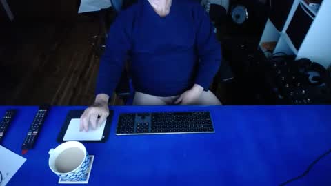 Snapshot of guesswhatigot2 chatting on 01-18-25, 11:21 guesswhatigot2 online show from 01-18-25, 11:21