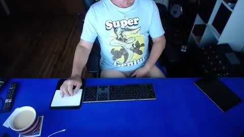 Snapshot of guesswhatigot2 chatting on 02-18-25, 09:21 guesswhatigot2 online show from 02-18-25, 09:21