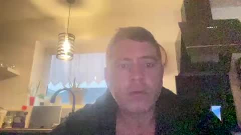 Snapshot of guil0 chatting on 10-23-25, 10:03 guil0 online show from 10-23-25, 10:03