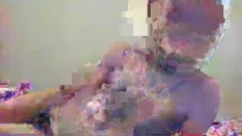 guil67728799 online show from 12-23-24, 08:25