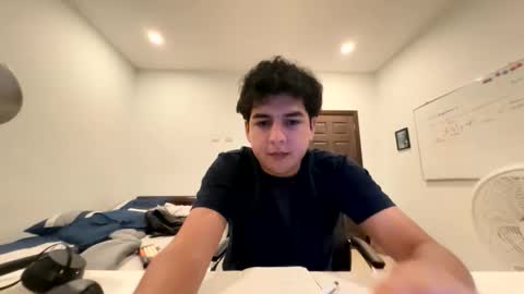 Snapshot of guillee3 chatting on 03-02-26, 10:00 guillee3 online show from 03-02-26, 10:00