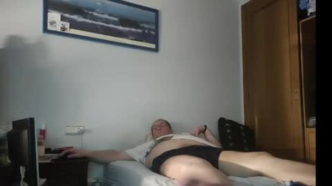 Snapshot of guillervlc chatting on 05-23-26, 04:22 guillervlc online show from 05-23-26, 04:22