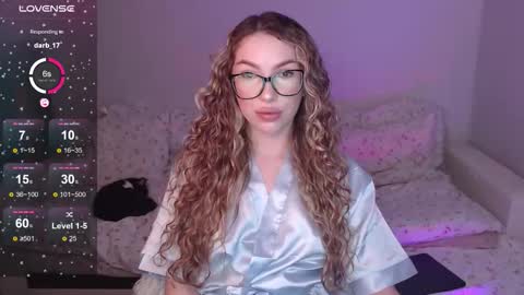 Snapshot of guilty_pleasureee chatting on 02-18-26, 06:37 Marta online show from 02-18-26, 06:37