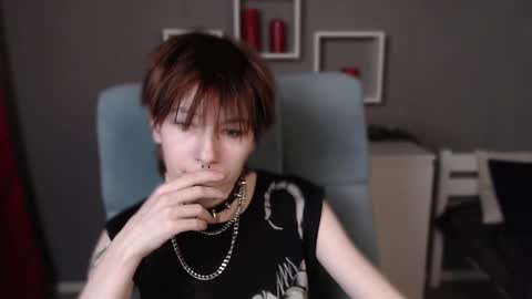 guitarandangell online show from 11-12-25, 04:46