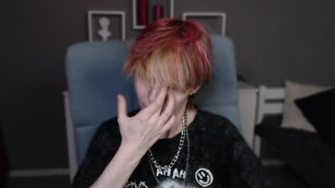 guitarandangell online show from 04-18-26, 07:45