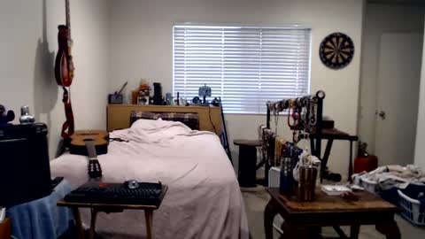 Mario online show from 09-09-25, 11:37